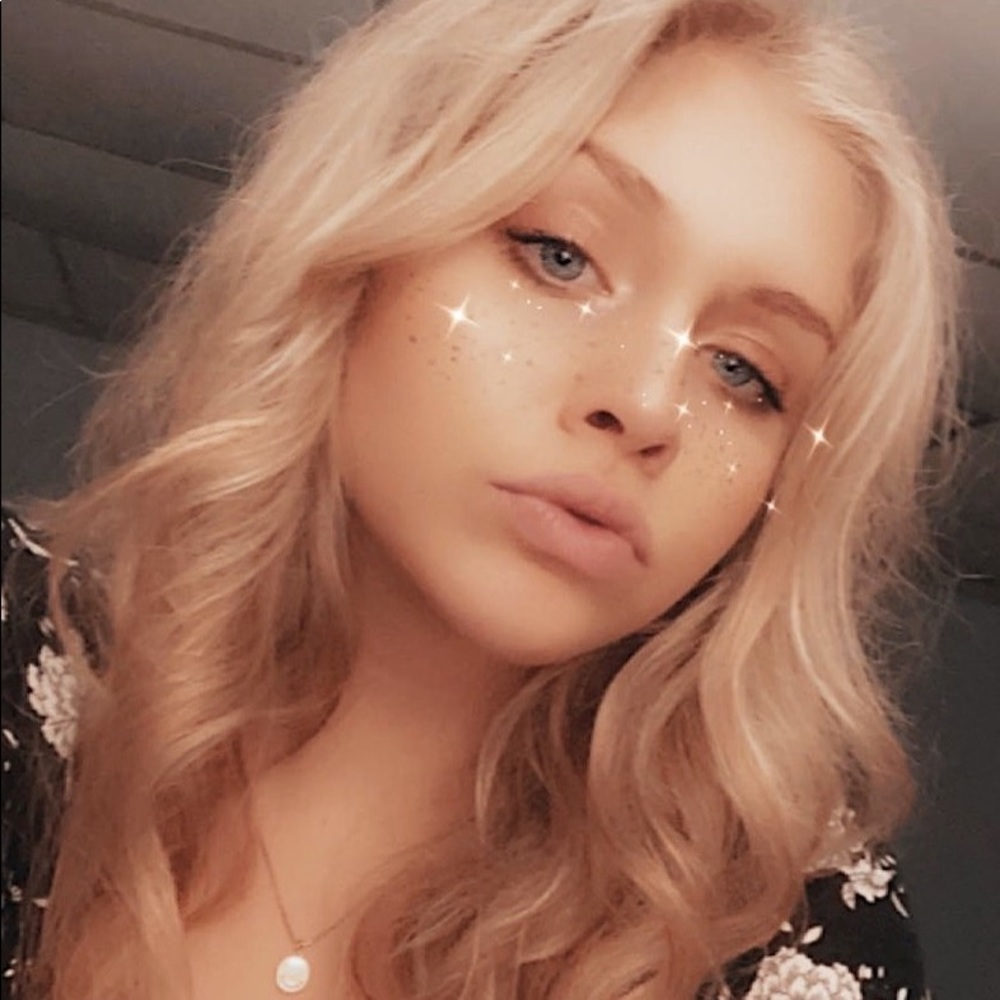 Meet your Posher, Brenna